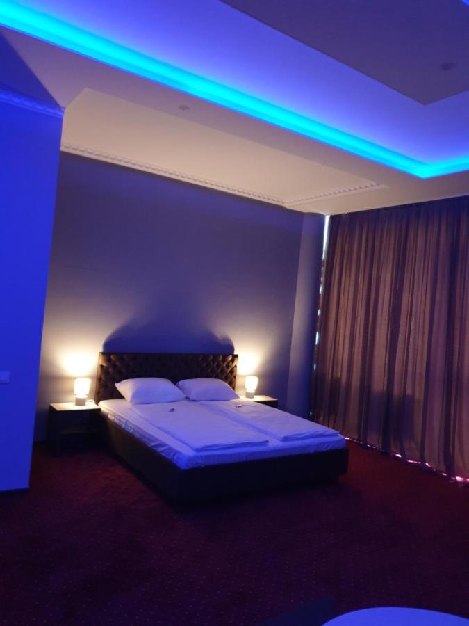 Lex Trend Hotel Irpin Extérieur photo
