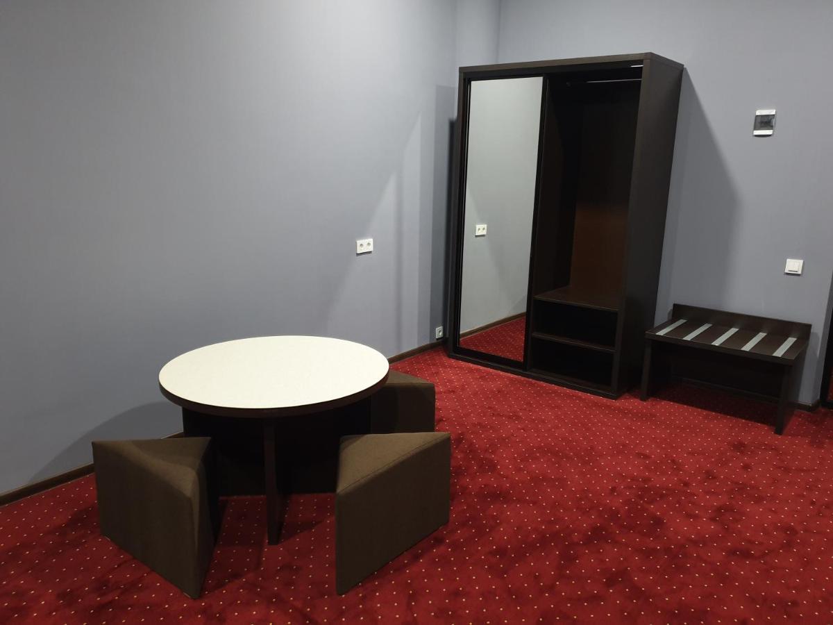 Lex Trend Hotel Irpin Extérieur photo