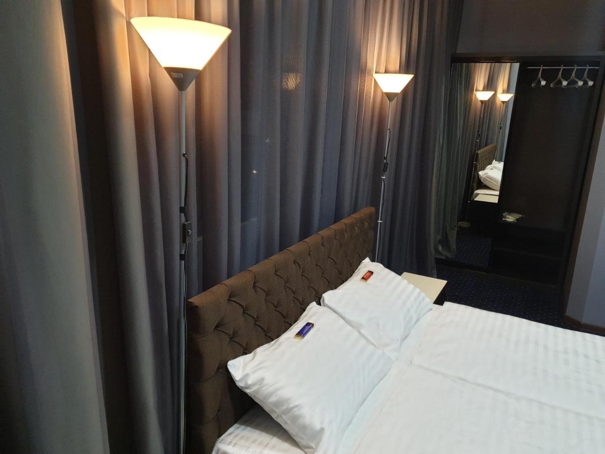Lex Trend Hotel Irpin Extérieur photo