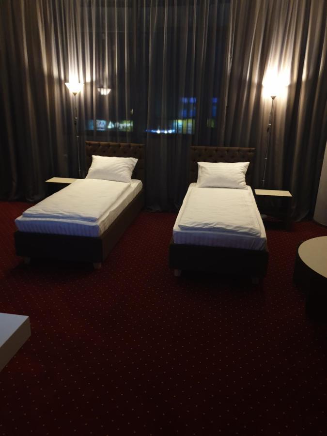 Lex Trend Hotel Irpin Extérieur photo