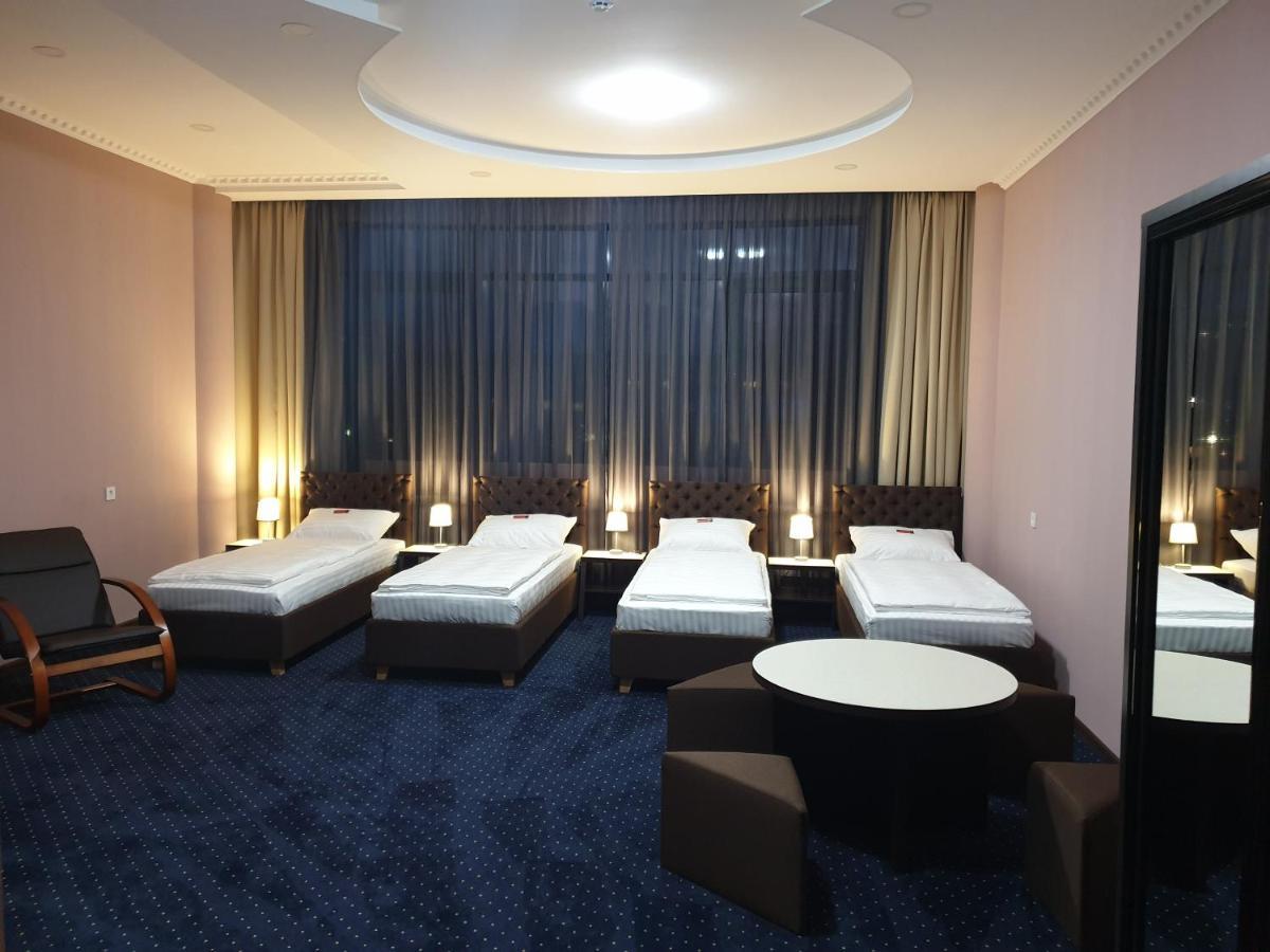 Lex Trend Hotel Irpin Extérieur photo